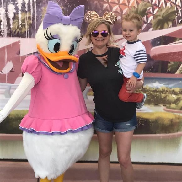 Meet your Posher, Jessica - Picture 1 of 1